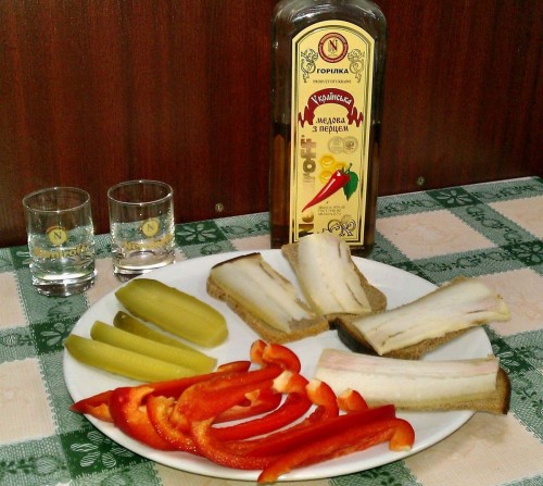 Горілка з перцем.jpg